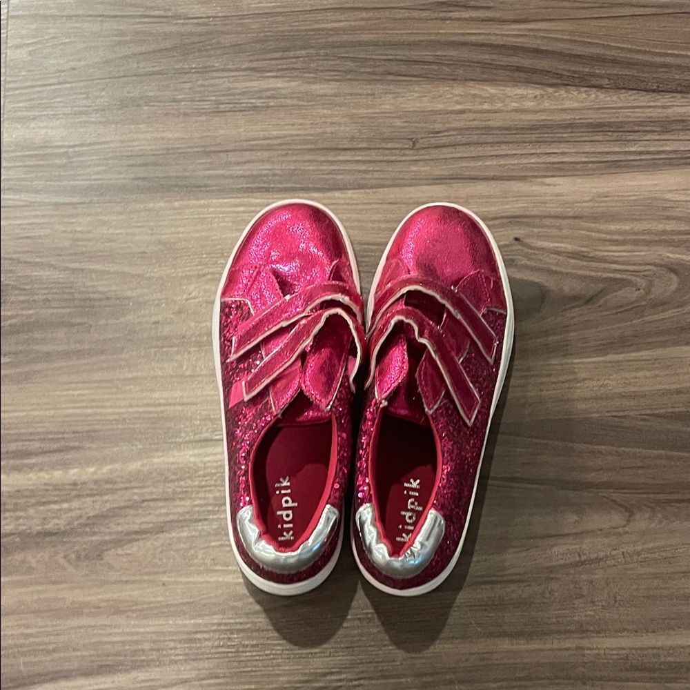 Girls magenta sparkle shoes